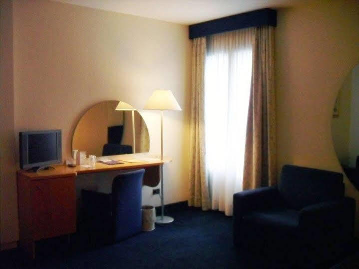 Vittoria Parc Hotel Μπάρι Εξωτερικό φωτογραφία